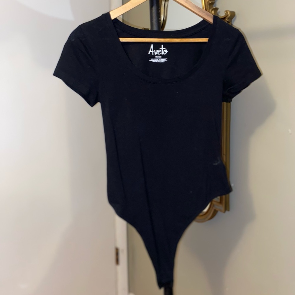 Aveto Black Bodysuit size Medium